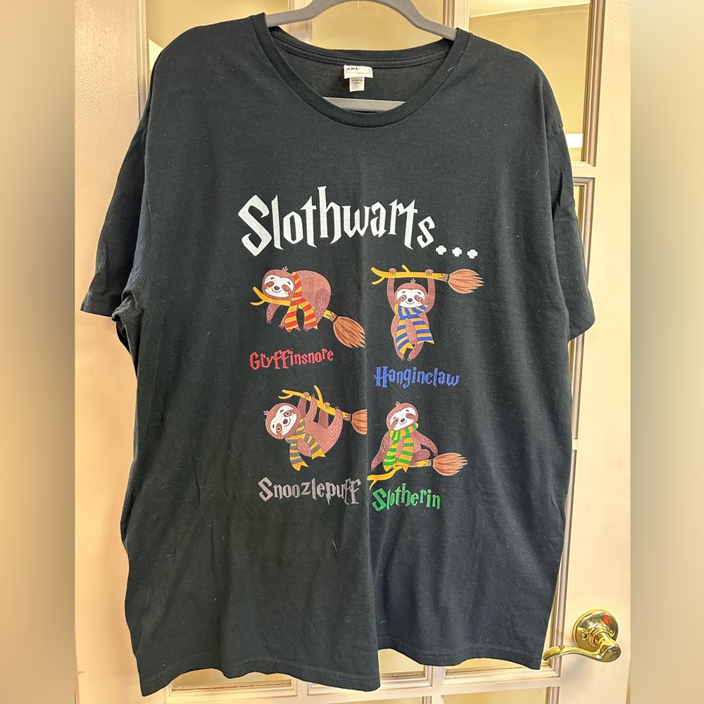 Slothwarts Unisex tshirt -2XL -never worn -unknown brand